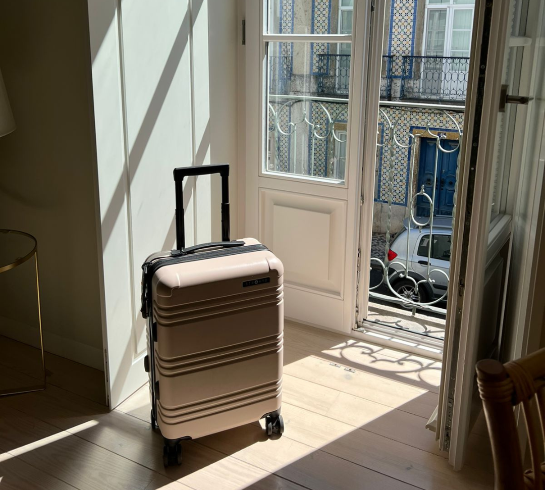 10 Hacks compartidos por azafatas para viajar como un experto