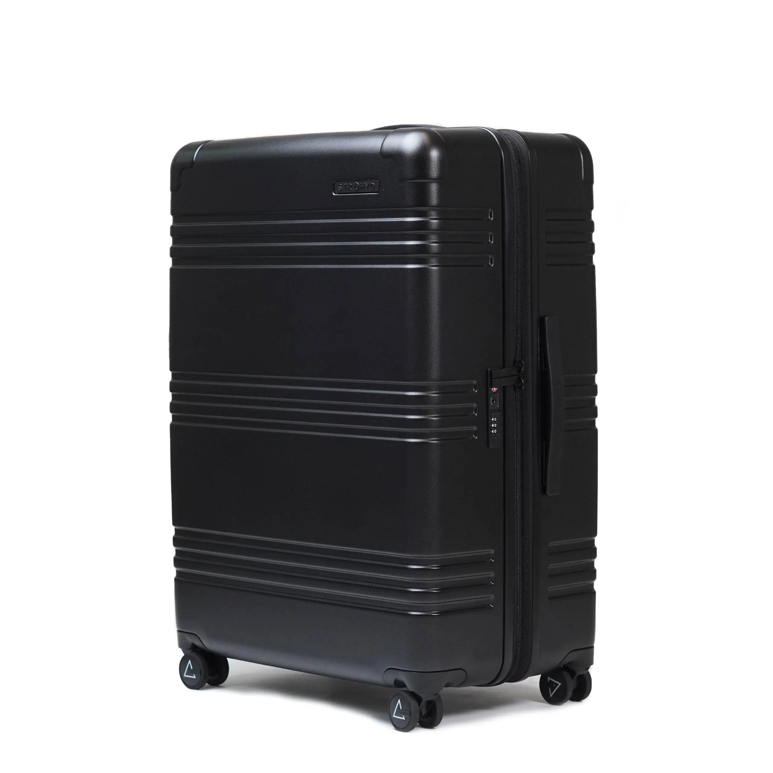 STRAHYD MAX - Maleta Expandible, Check-In L, color negro, vista isométrica, ruedas Spinner 360° Hinomoto Silent-Run, candado TSA