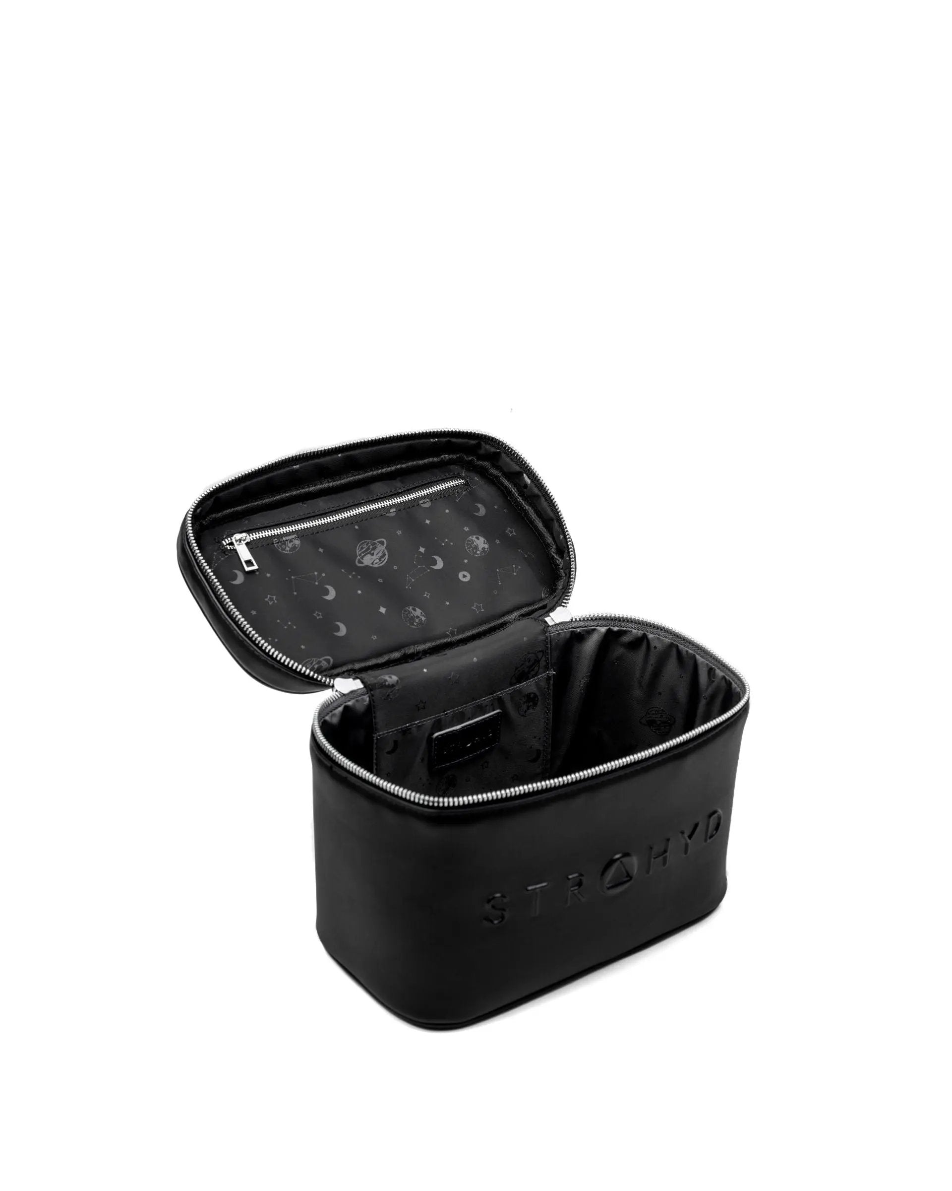 #color_black matte Interior del neceser STRAHYD mostrando compartimentos organizados