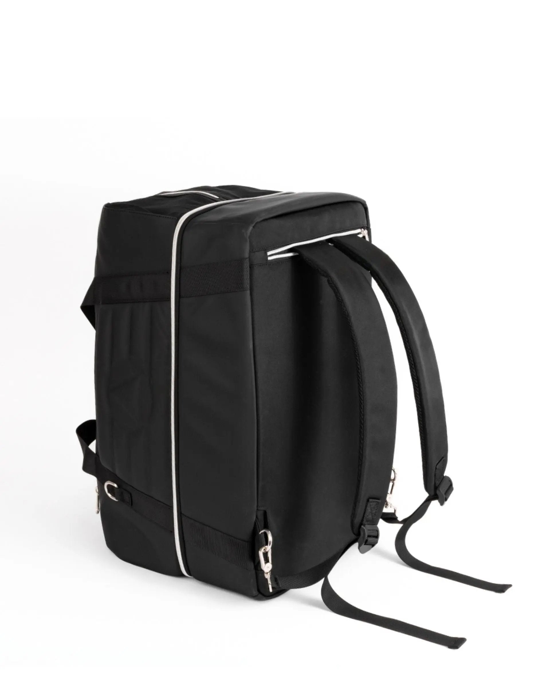 #color_black matte Bolsa de viaje STRAHYD duffle bag negra convertible backpack